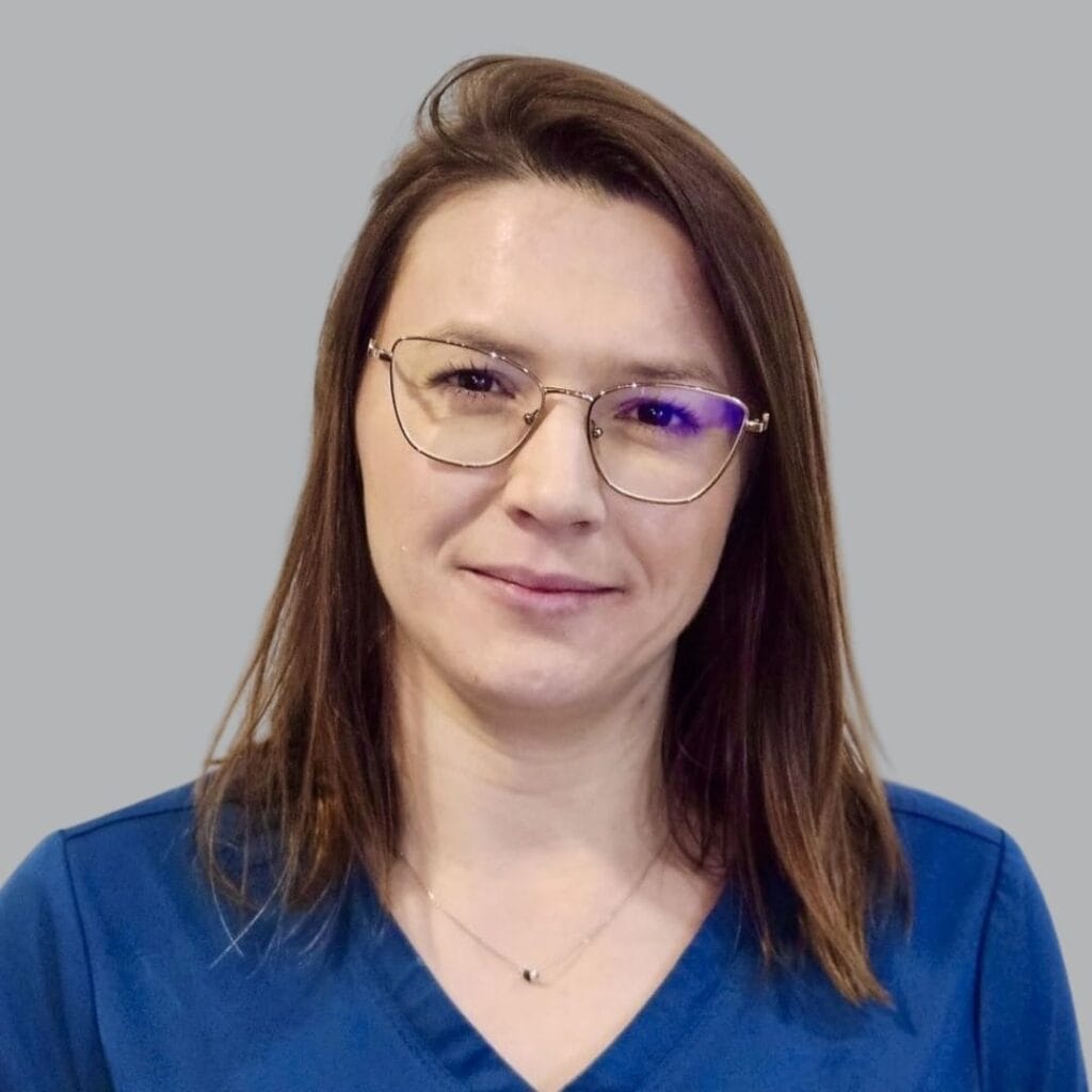 Zdjęcie radiologa Marty Sominki-Werner wykonującej USG oraz biopsje narządowe w Zabrzu.
