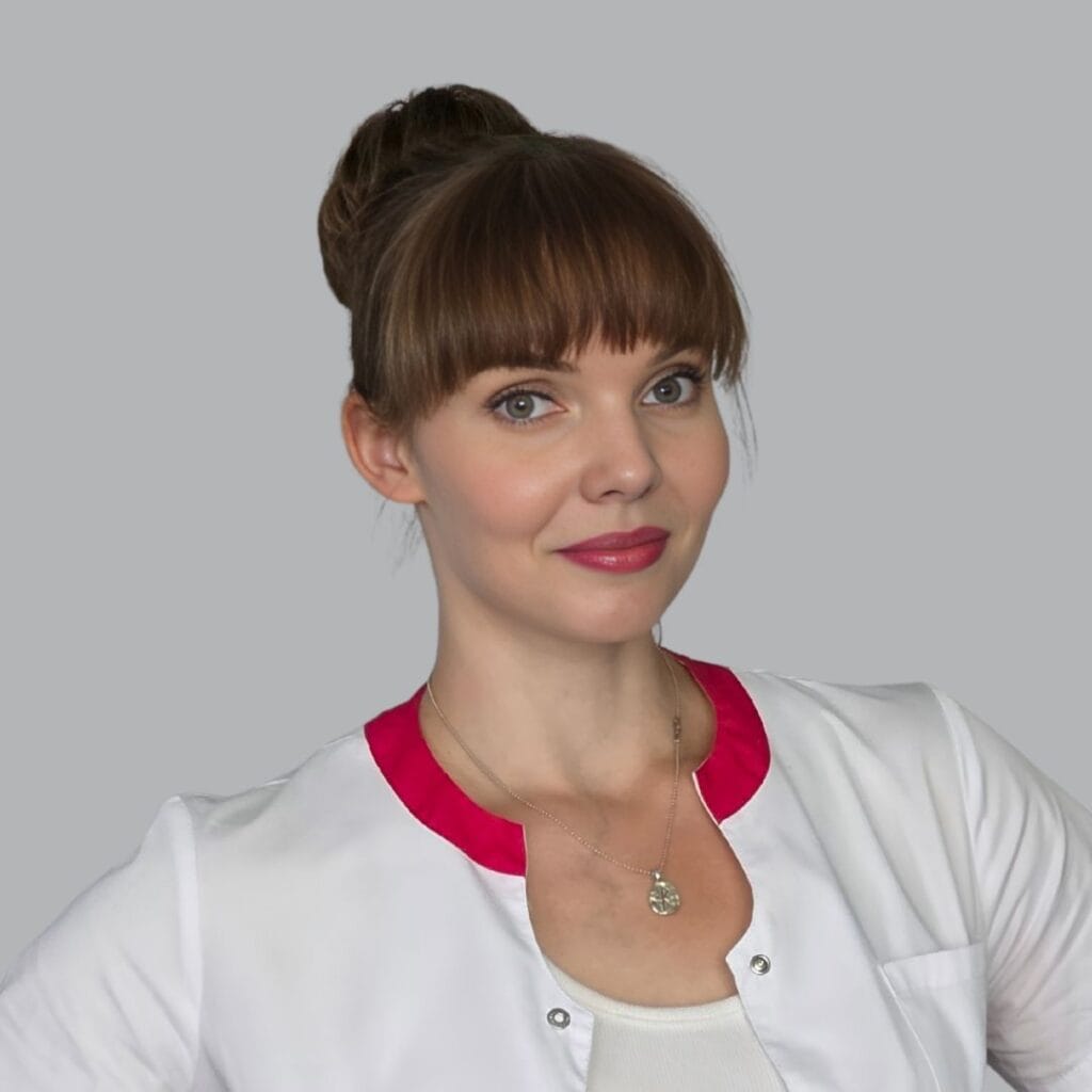 Zdjęcie przedstawia specjalistkę ginekologii i położnictwa Agnieszkę Natalię Jaintę udzielającą konsultacji ginekologicznych w Zabrzu.