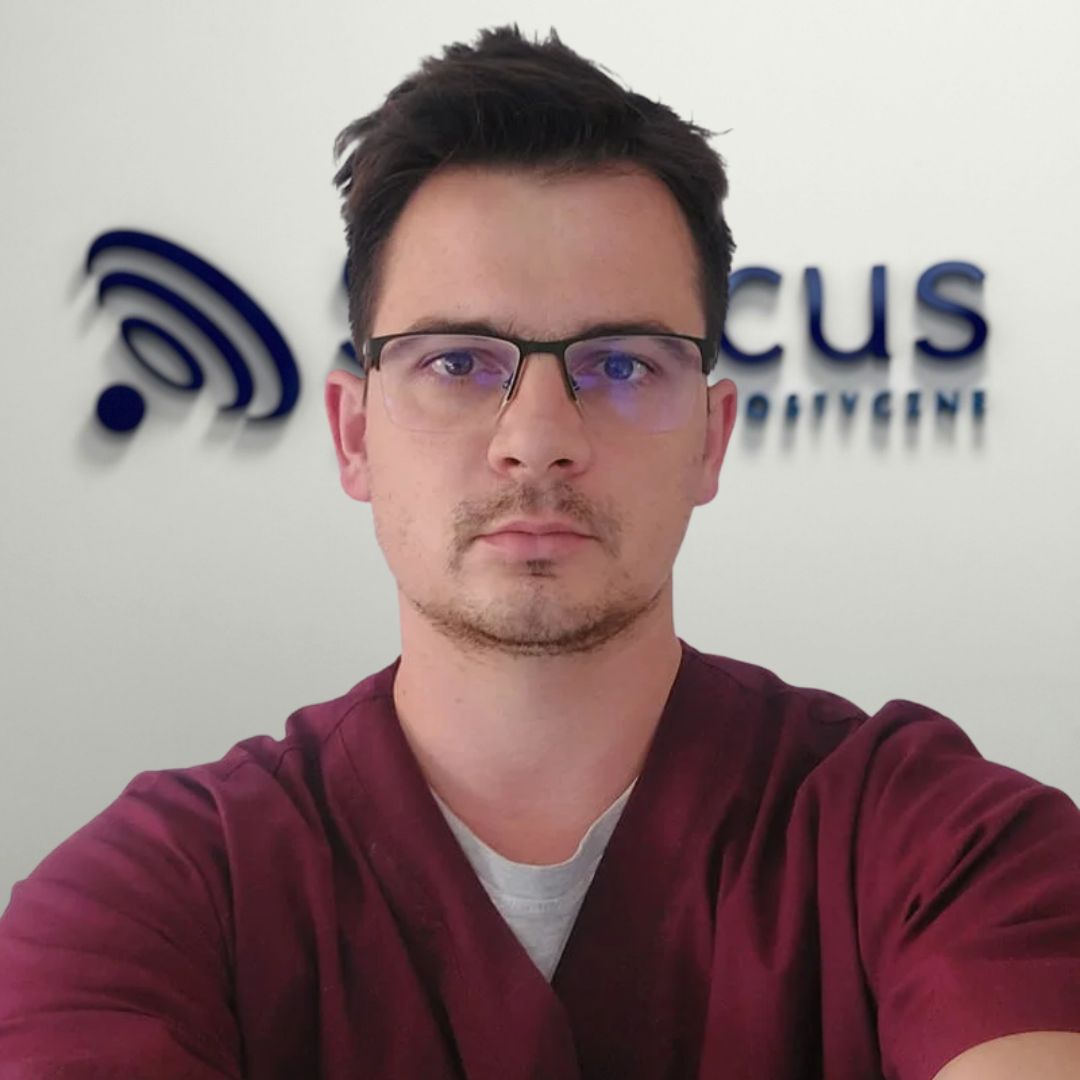 Radiolog Mateusz Dybalski